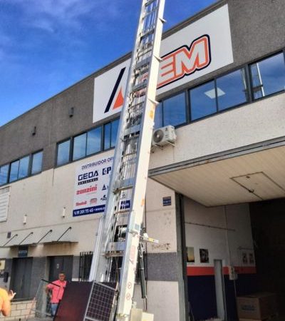 cem-easy-solar-lift-3.jpg